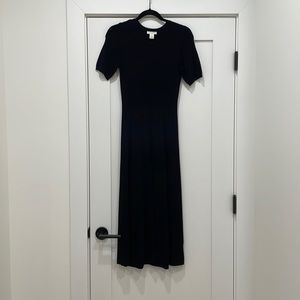 H&M midi black short sleeve knit dress